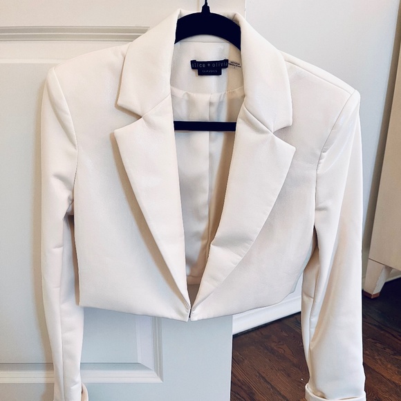 Alice & Olivia White Vegan Leather Jacket - size 2 - Picture 1 of 5